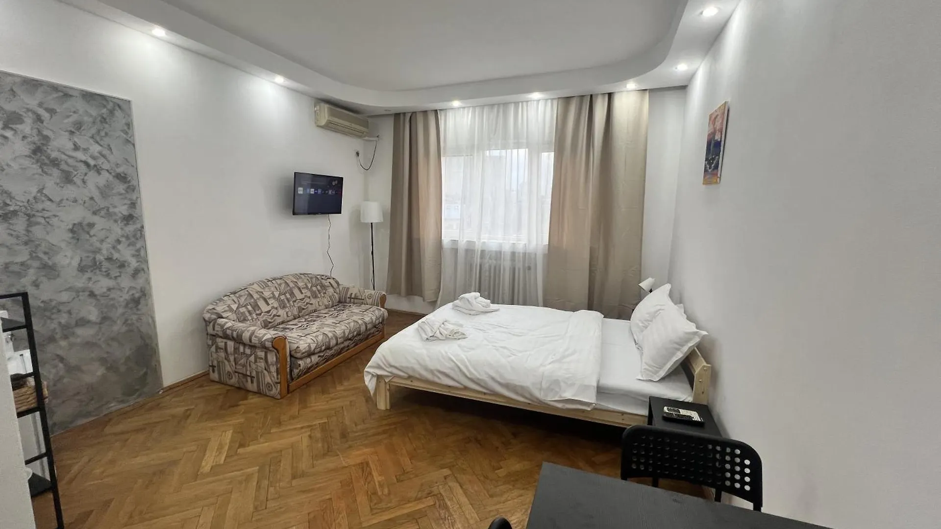 Heart Of Bucharest Studio Romania